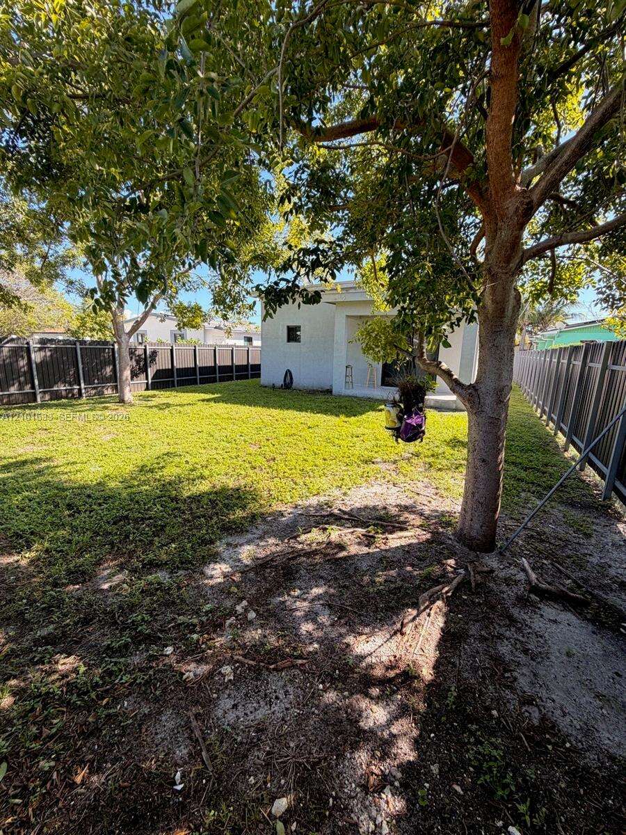 Hallandale Beach, FL 33009 - For Sale photo 17
