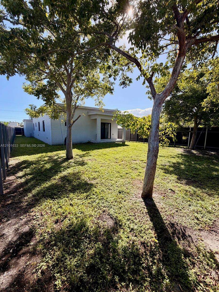 Hallandale Beach, FL 33009 - For Sale photo 19