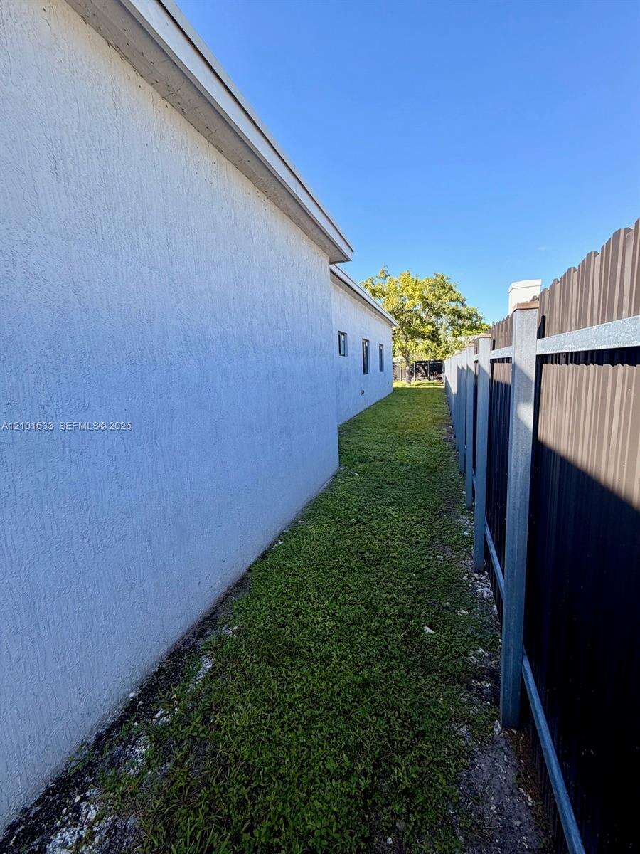 Hallandale Beach, FL 33009 - For Sale photo 21