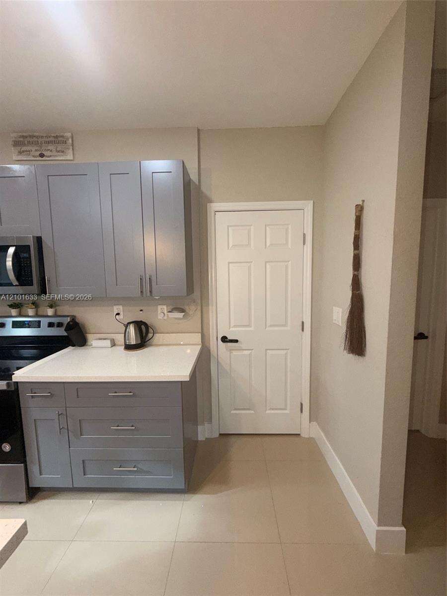 Hallandale Beach, FL 33009 - For Sale photo 5