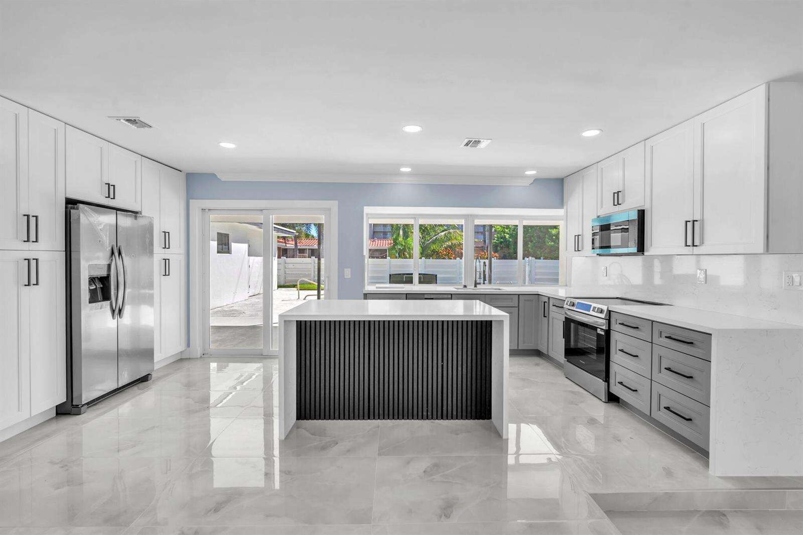 5000 Adams, Hollywood, FL 33021 - For Sale photo 2