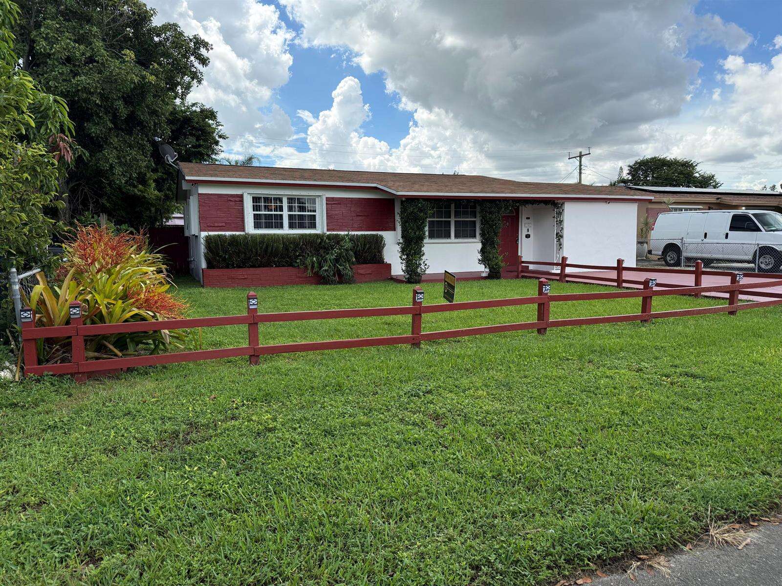 7440 Freedom, Hollywood, FL 33024 - For Sale photo 2