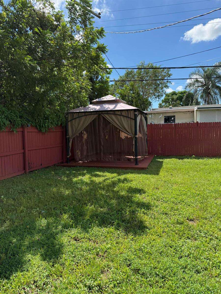 7440 Freedom, Hollywood, FL 33024 - For Sale photo 25