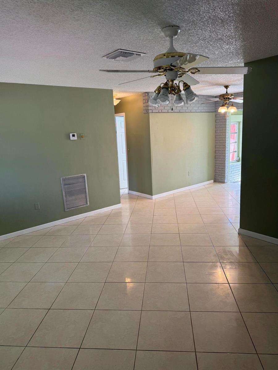 7440 Freedom, Hollywood, FL 33024 - For Sale photo 6