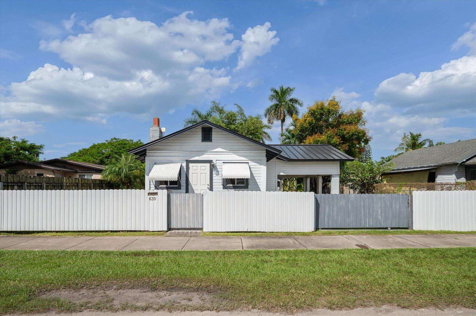 630 6, Homestead, FL 33030 - For Sale photo 1