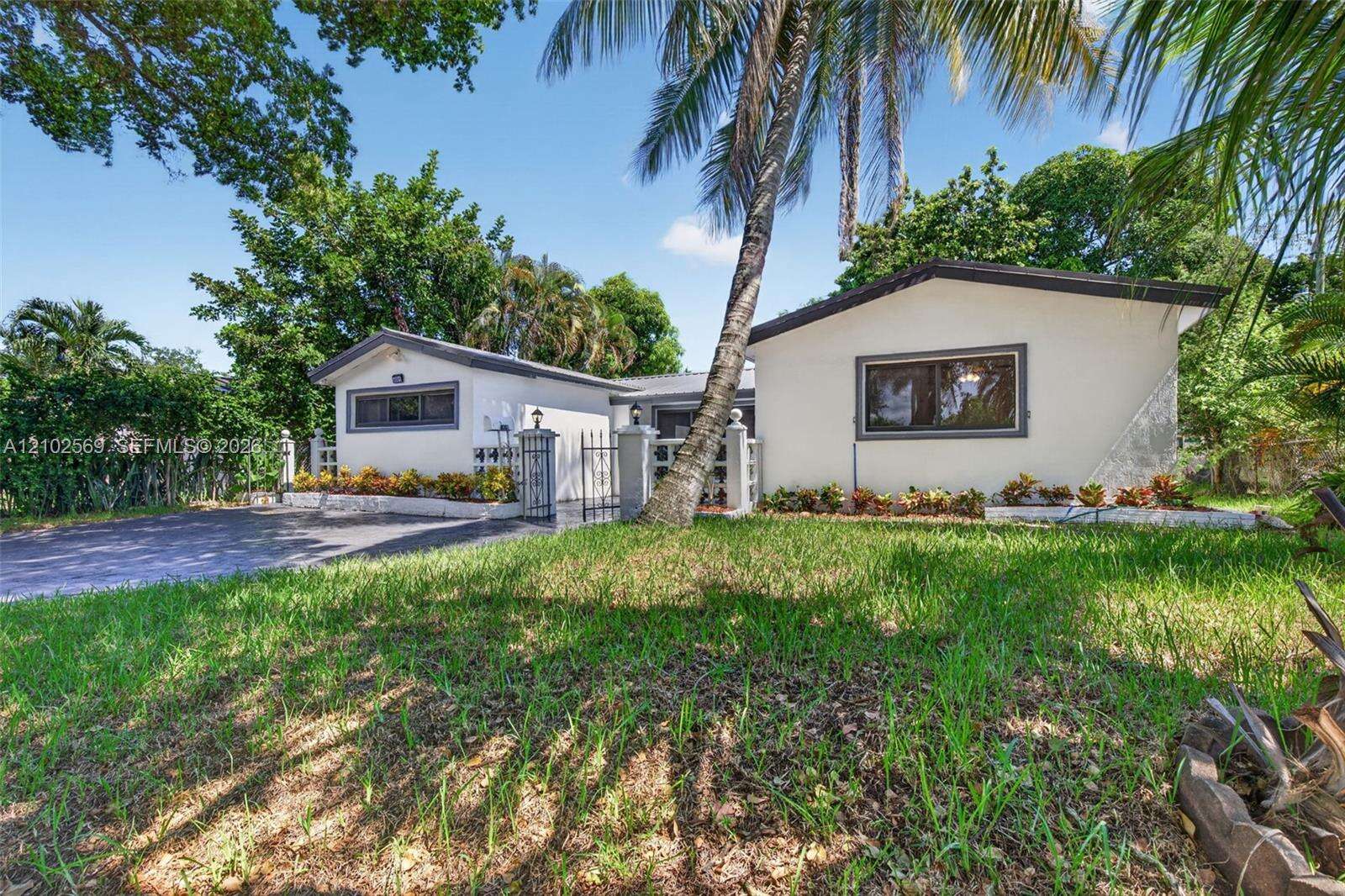 4001 66th Ave, Hollywood, FL 33024 - For Sale photo 2