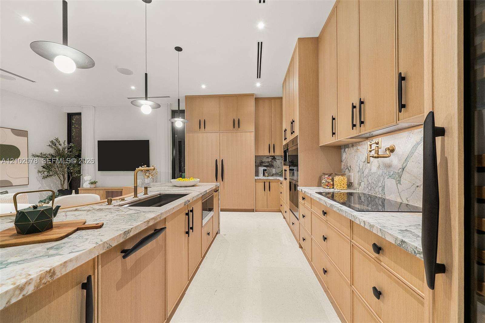 451 52nd St, Miami, FL 33137 - For Sale photo 20