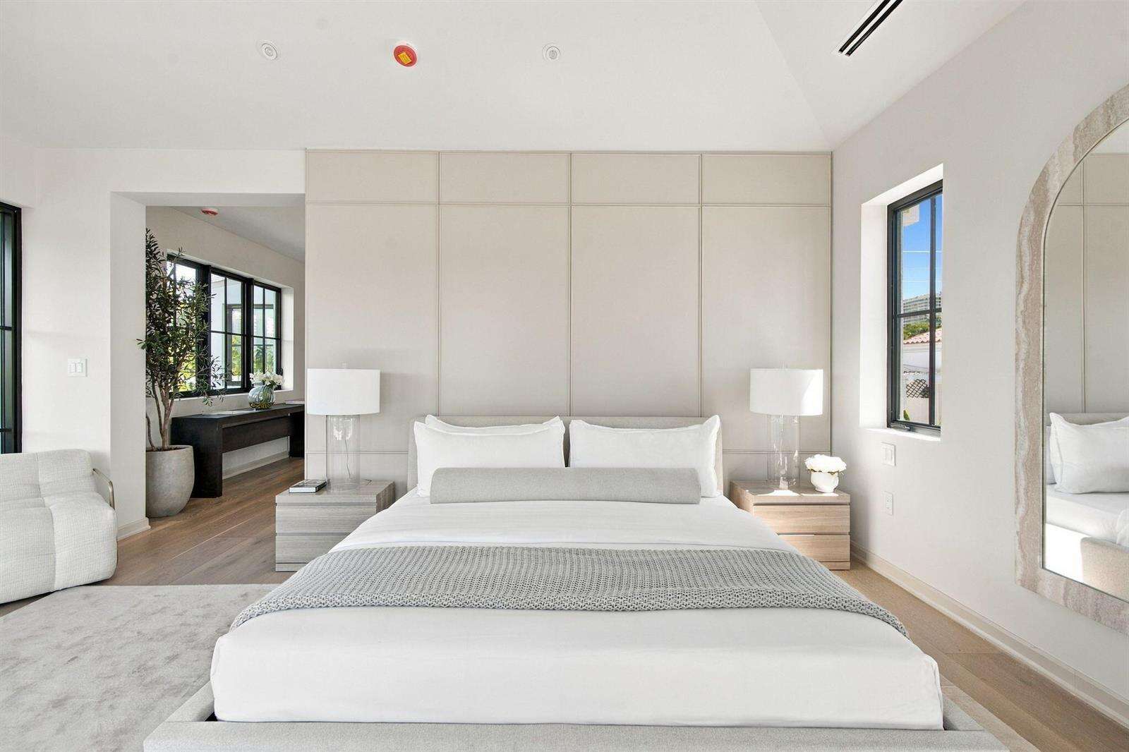 5262 La Gorce, Miami Beach, FL 33140 - For Sale photo 18