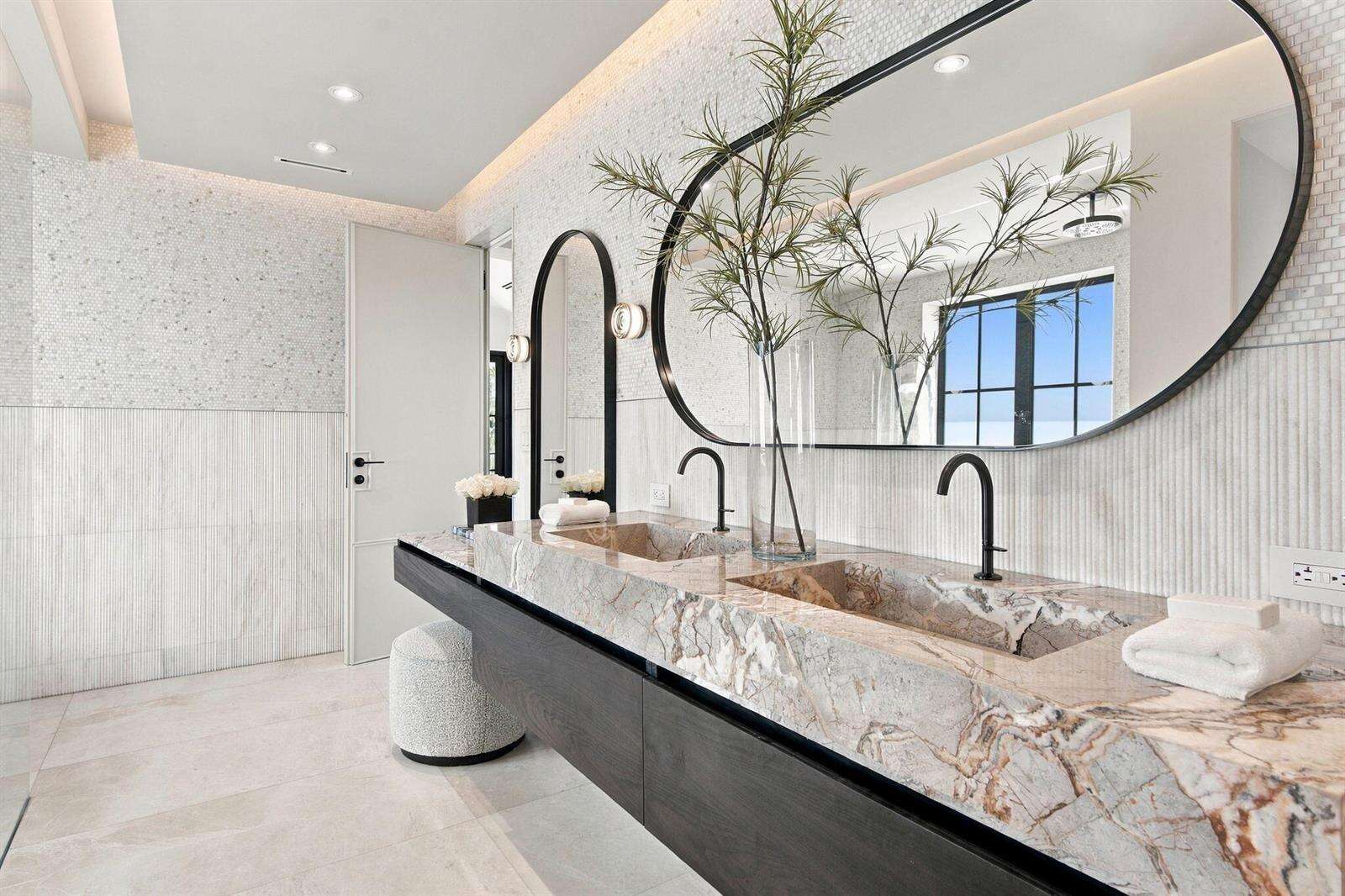 5262 La Gorce, Miami Beach, FL 33140 - For Sale photo 22