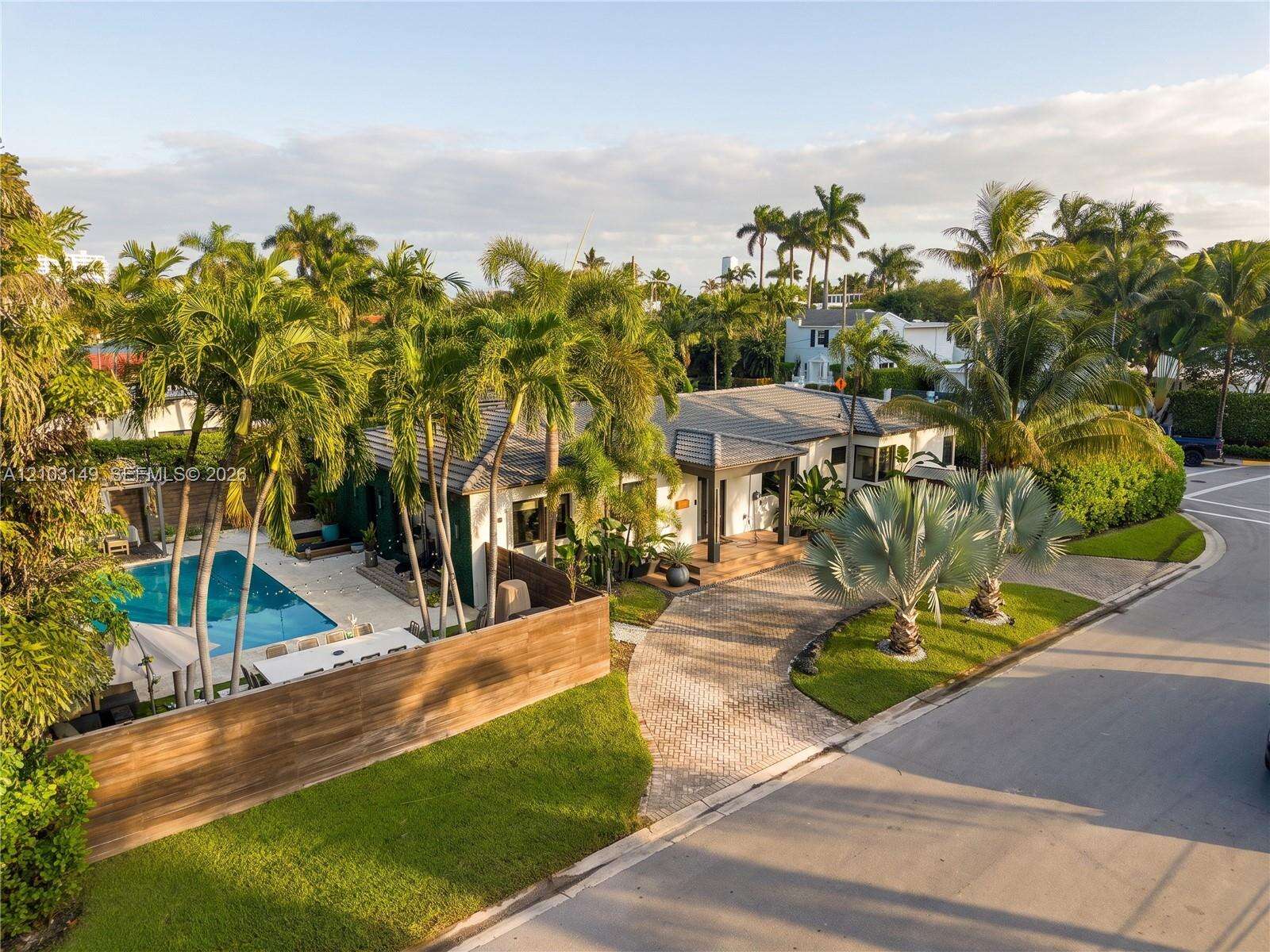 405 Dilido Dr, Miami Beach, FL 33139 - For Sale photo 18