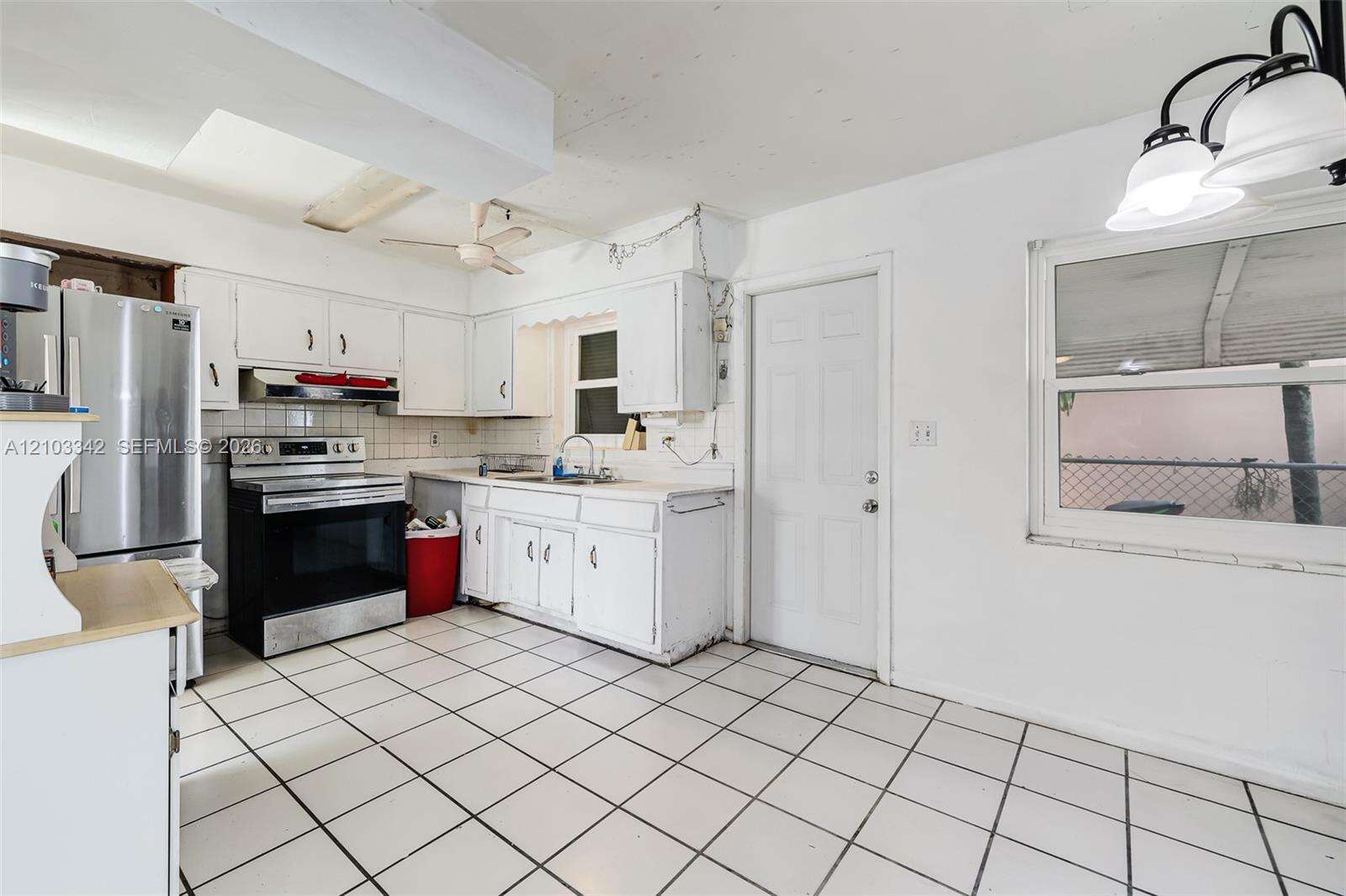 7330 Tropicana St, Miramar, FL 33023 - For Sale photo 9