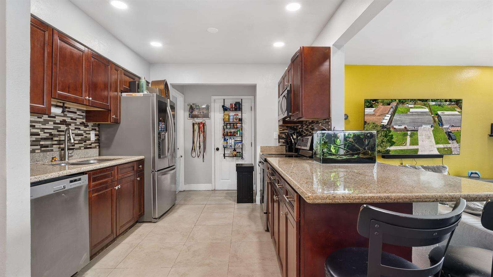 6311 Liberty, Hollywood, FL 33024 - For Sale photo 2