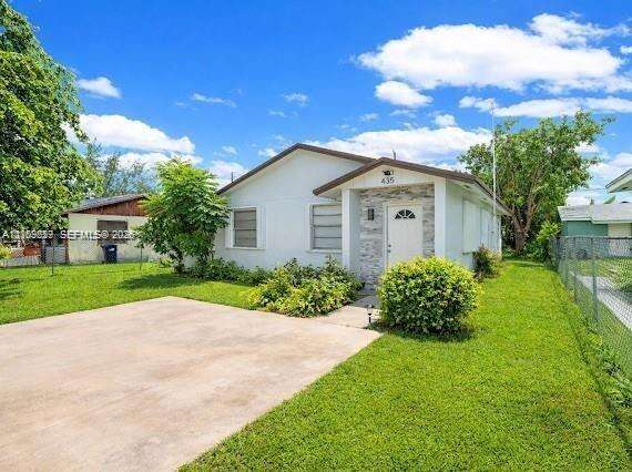 435 15th St, Florida City, FL 33034 - For Sale photo 2