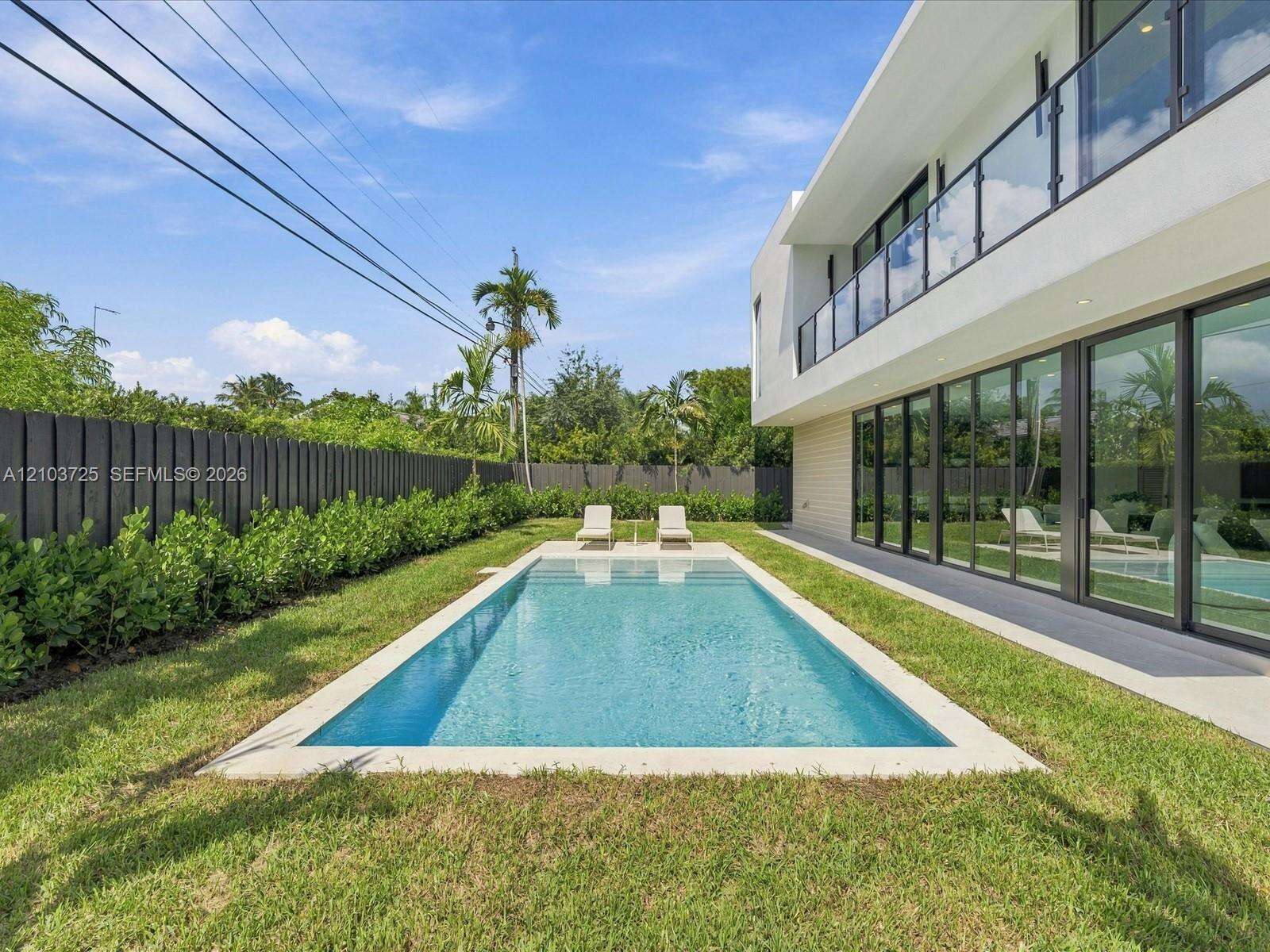 8220 62nd Ct, Miami, FL 33143 - For Sale photo 12