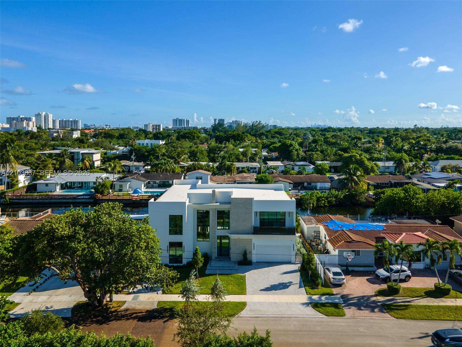 2380 196th St, Miami, FL 33180 - For Sale photo 88