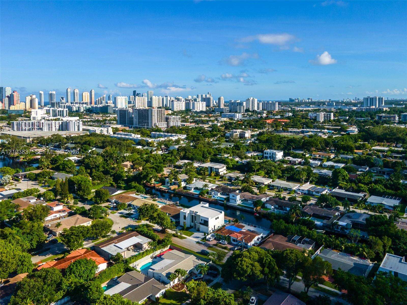 2380 196th St, Miami, FL 33180 - For Sale photo 90