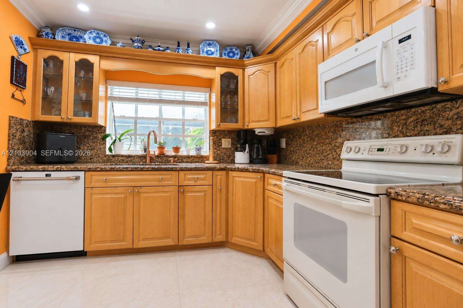 7820 Granada Blvd, Miramar, FL 33023 - For Sale photo 7