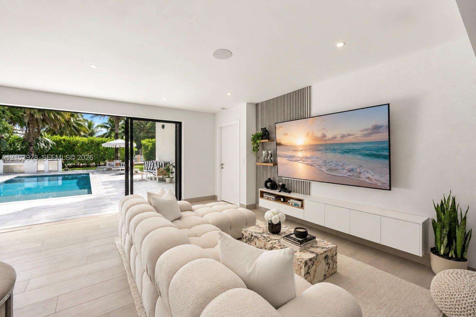 8033 Noremac Ave, Miami Beach, FL 33141 - For Sale photo 11