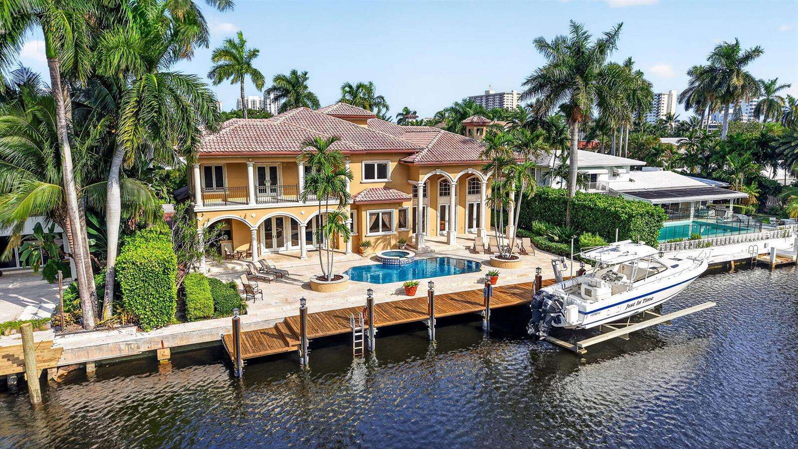 67 Royal Palm, Fort Lauderdale, FL 33301 - For Sale photo 2