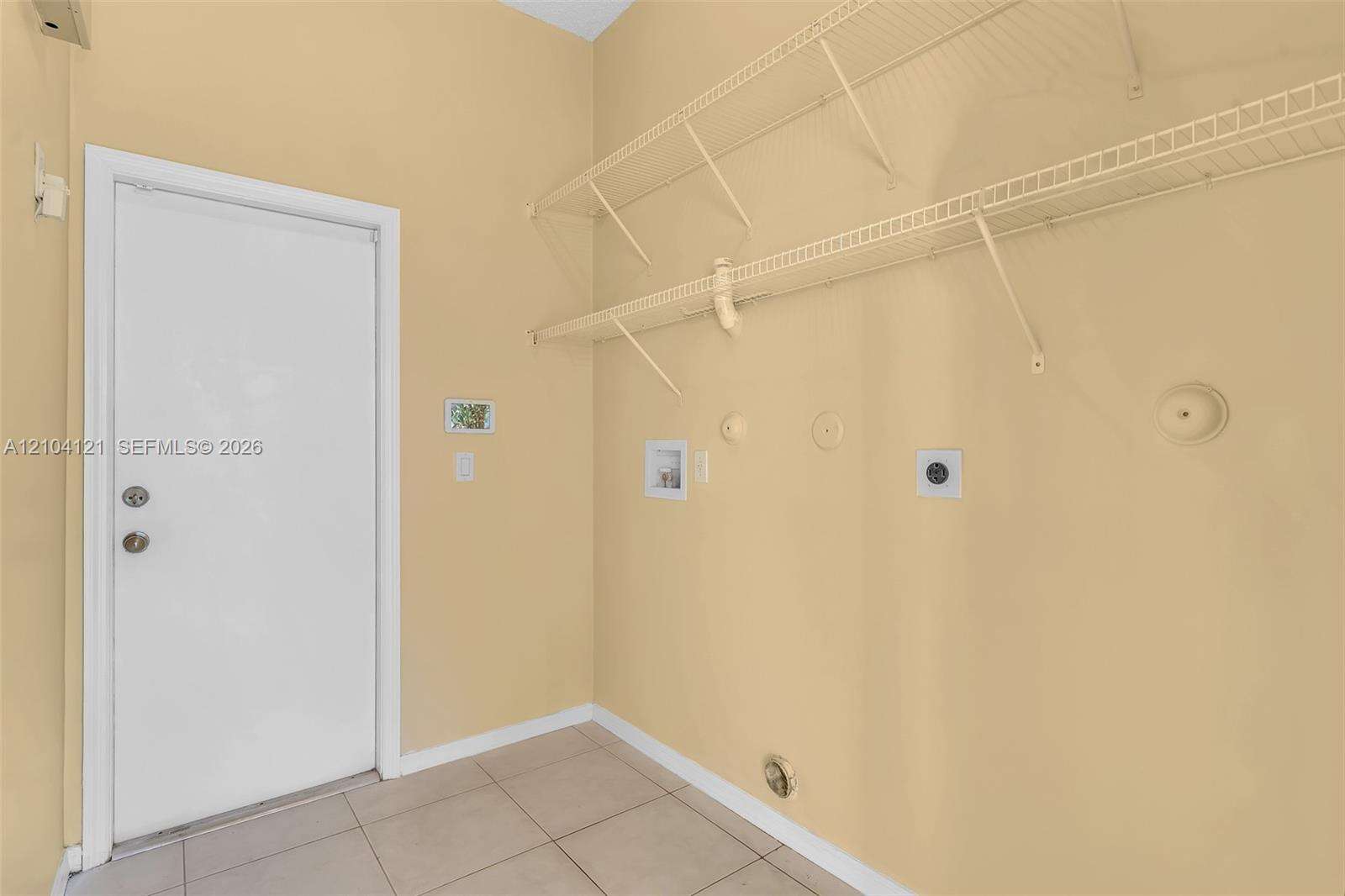7792 18th St, Pembroke Pines, FL 33024 - For Sale photo 13