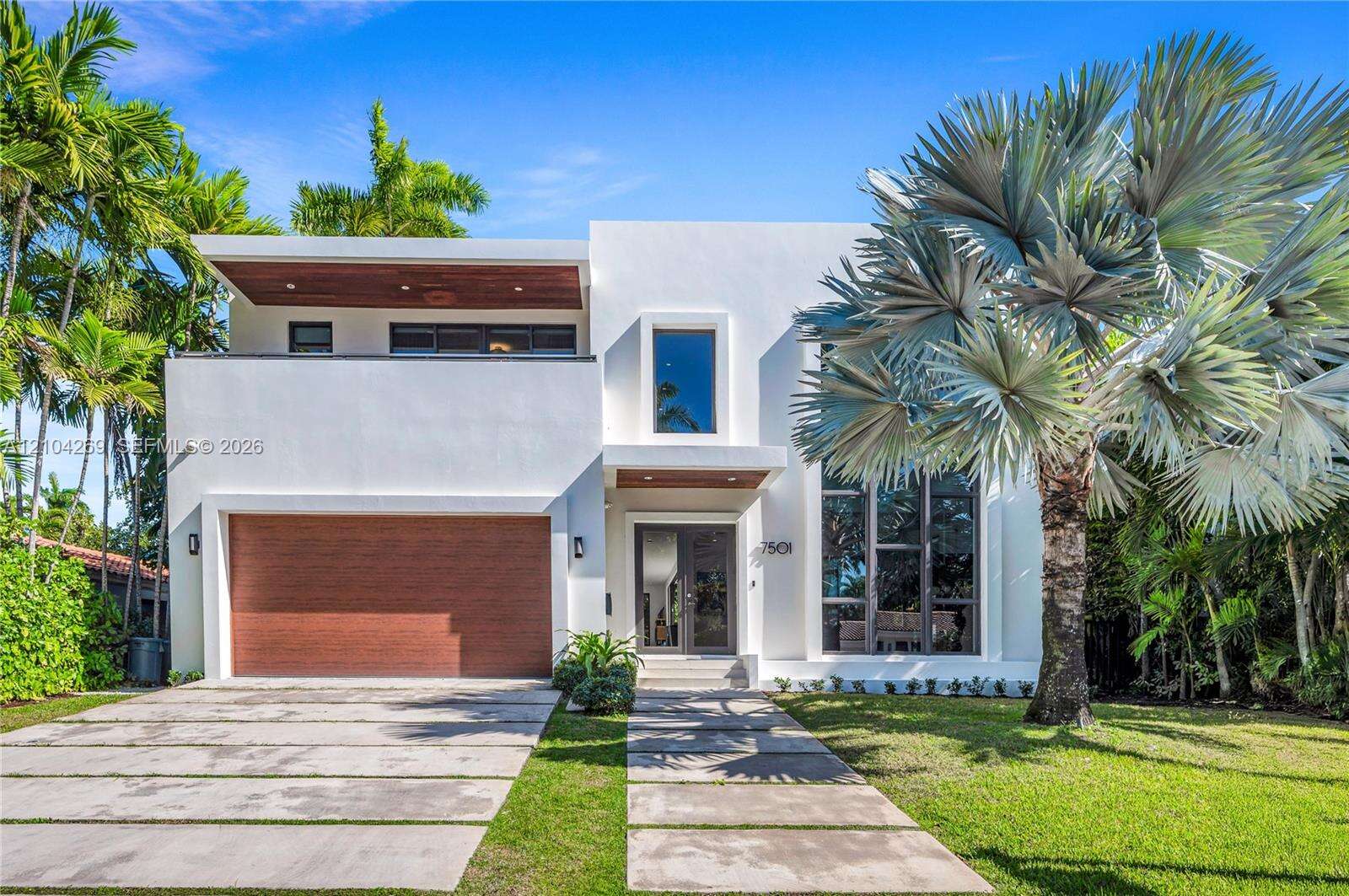 7501 Coquina Dr, North Bay Village, FL 33141 - For Sale photo 1