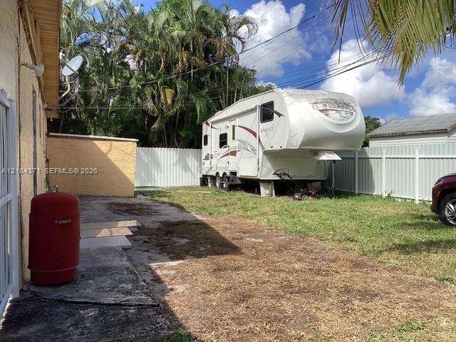 2101 57th Ter, Hollywood, FL 33021 - For Sale photo 24