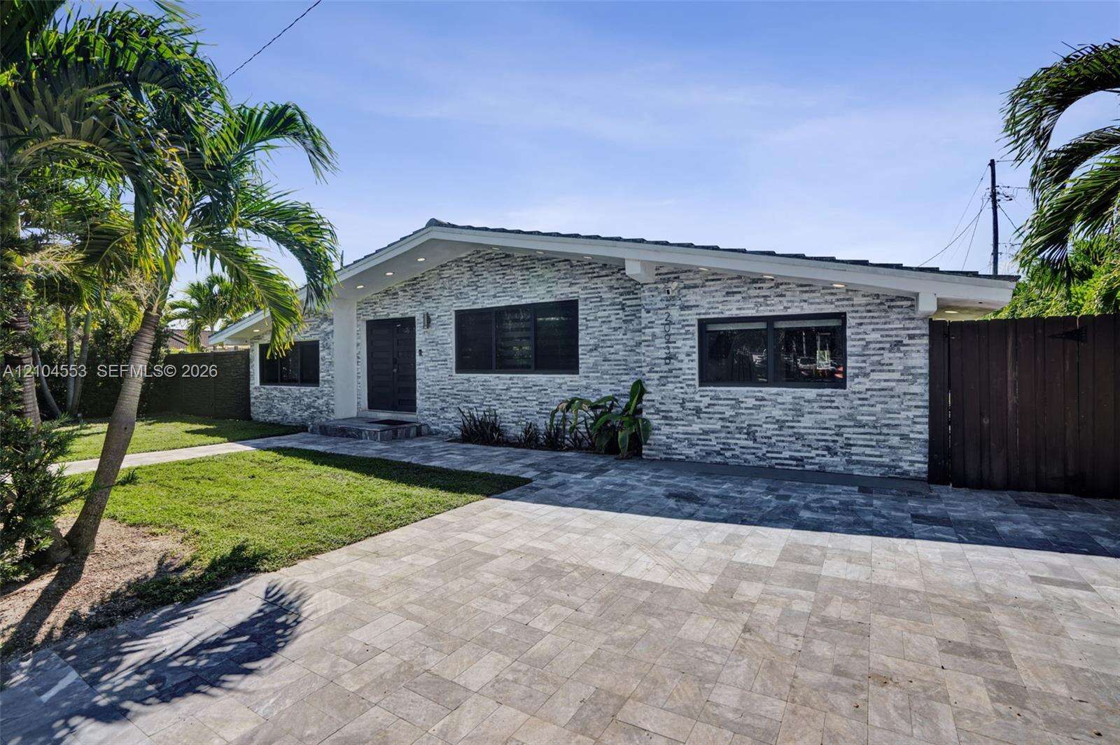 20930 26th Ave, Miami, FL 33180 - For Sale photo 18
