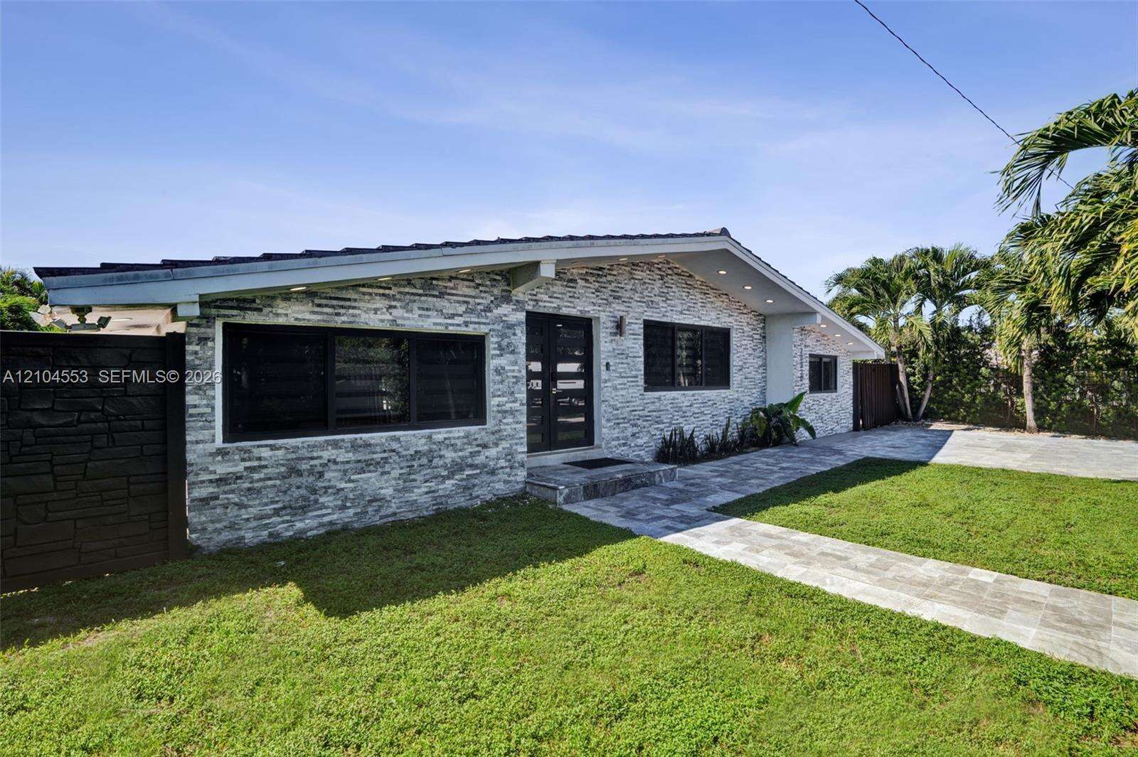 20930 26th Ave, Miami, FL 33180 - For Sale photo 20