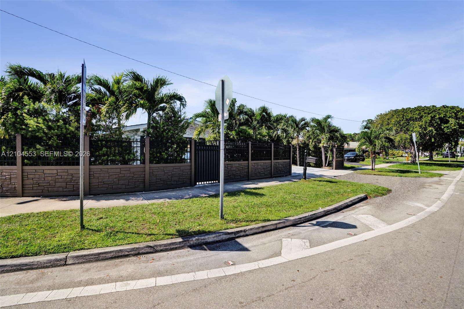 20930 26th Ave, Miami, FL 33180 - For Sale photo 21