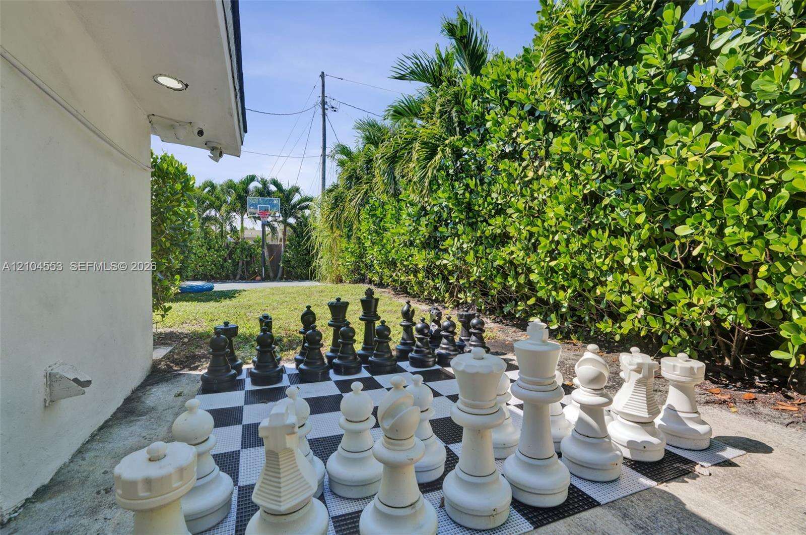 20930 26th Ave, Miami, FL 33180 - For Sale photo 40