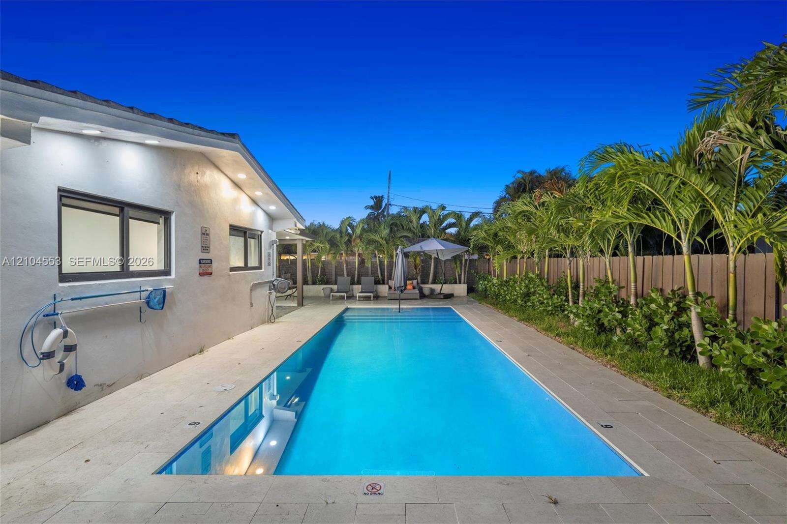 20930 26th Ave, Miami, FL 33180 - For Sale photo 5