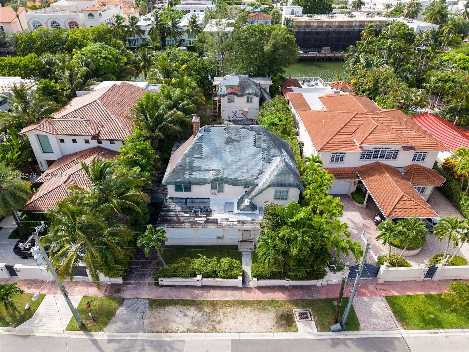 3746 Chase Ave, Miami Beach, FL 33140 - For Sale photo 2