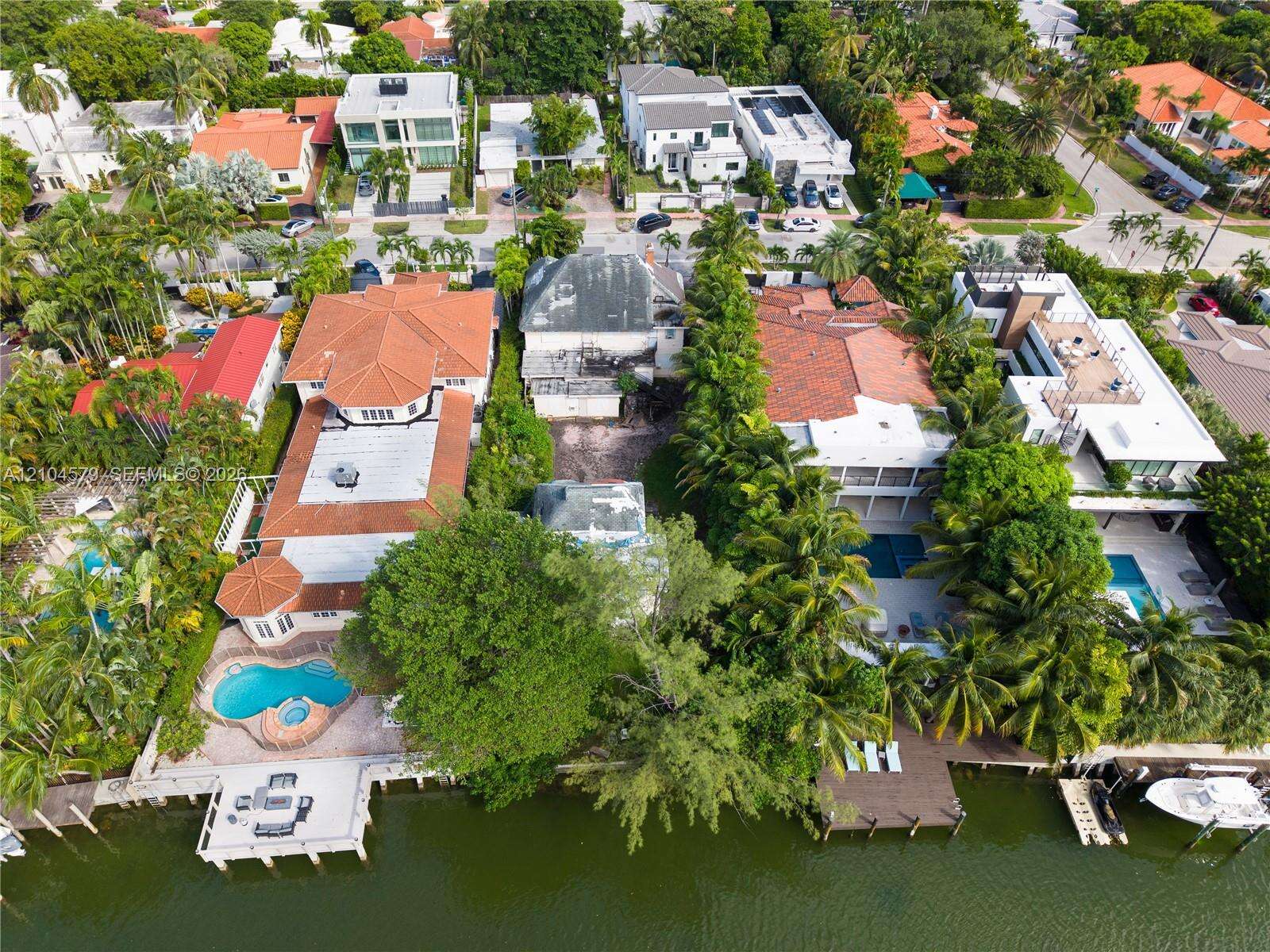 3746 Chase Ave, Miami Beach, FL 33140 - For Sale photo 6