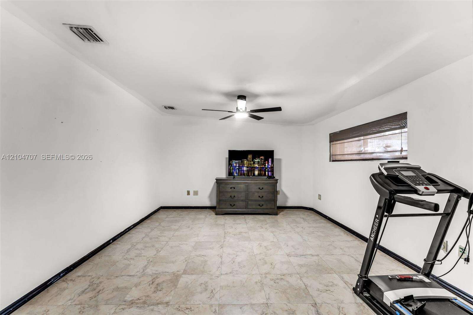 20500 198th St, Miami, FL 33187 - For Sale photo 15