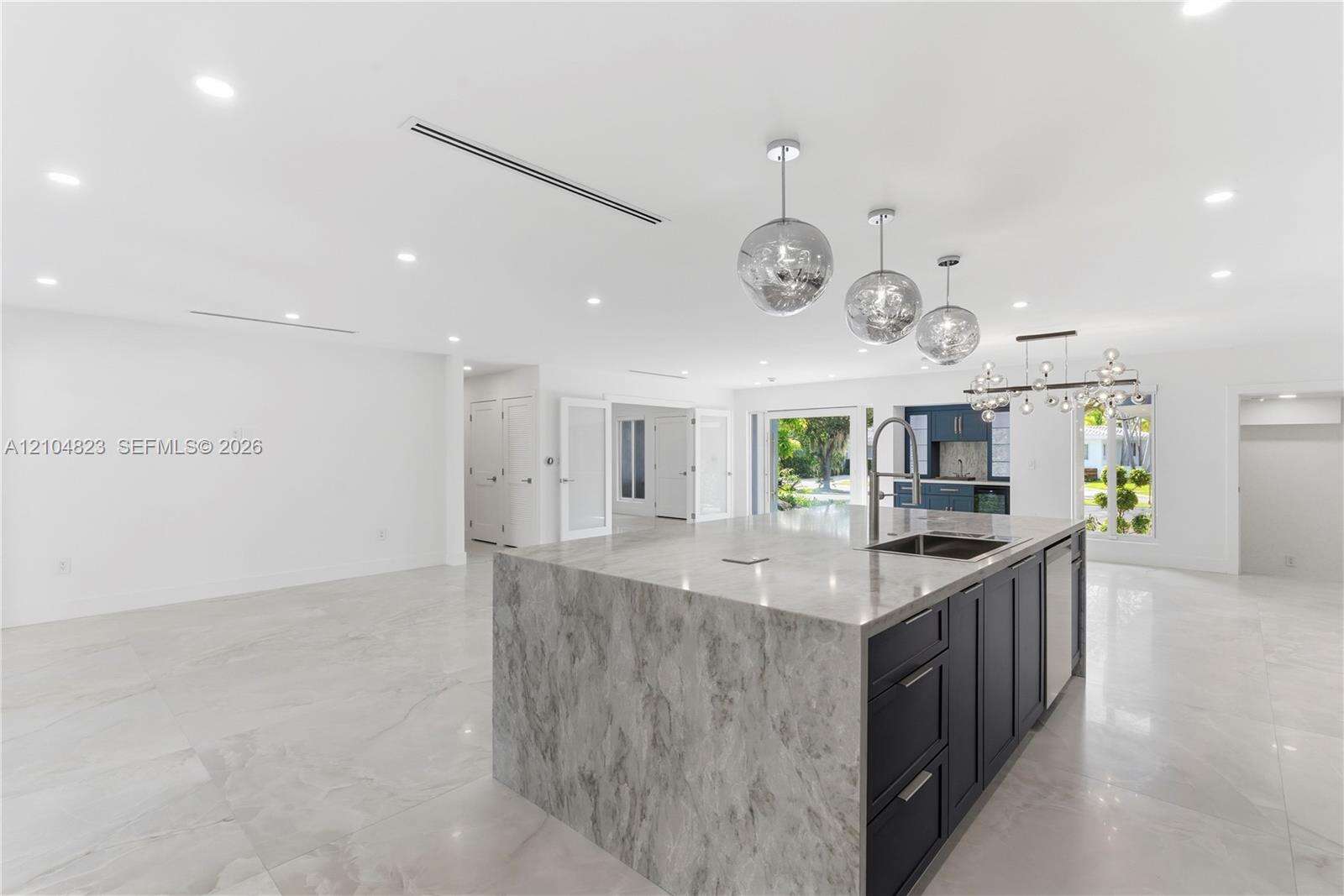 291 Shore Dr E, Miami, FL 33133 - For Sale photo 15