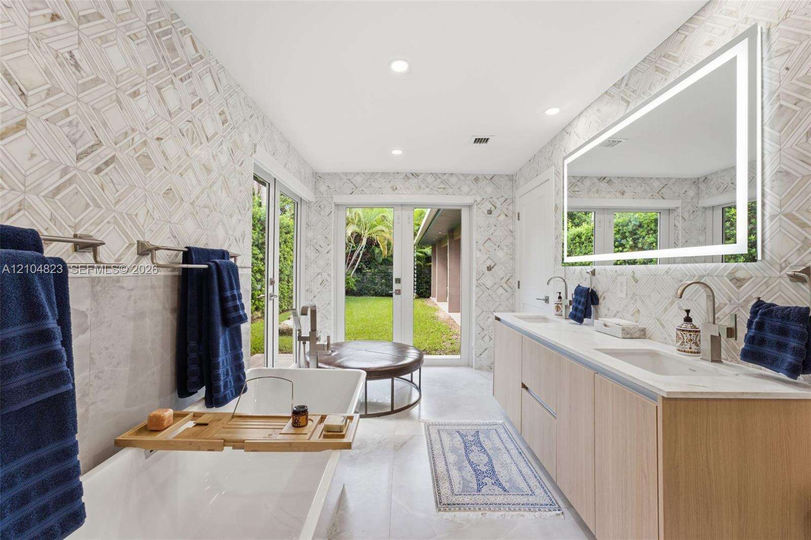 291 Shore Dr E, Miami, FL 33133 - For Sale photo 33