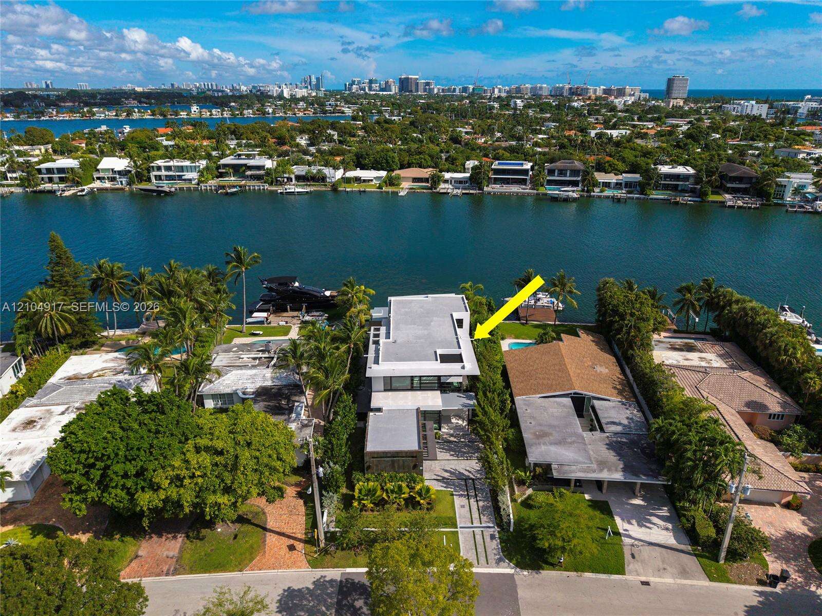 271 Shore Dr, Miami Beach, FL 33141 - For Sale photo 3