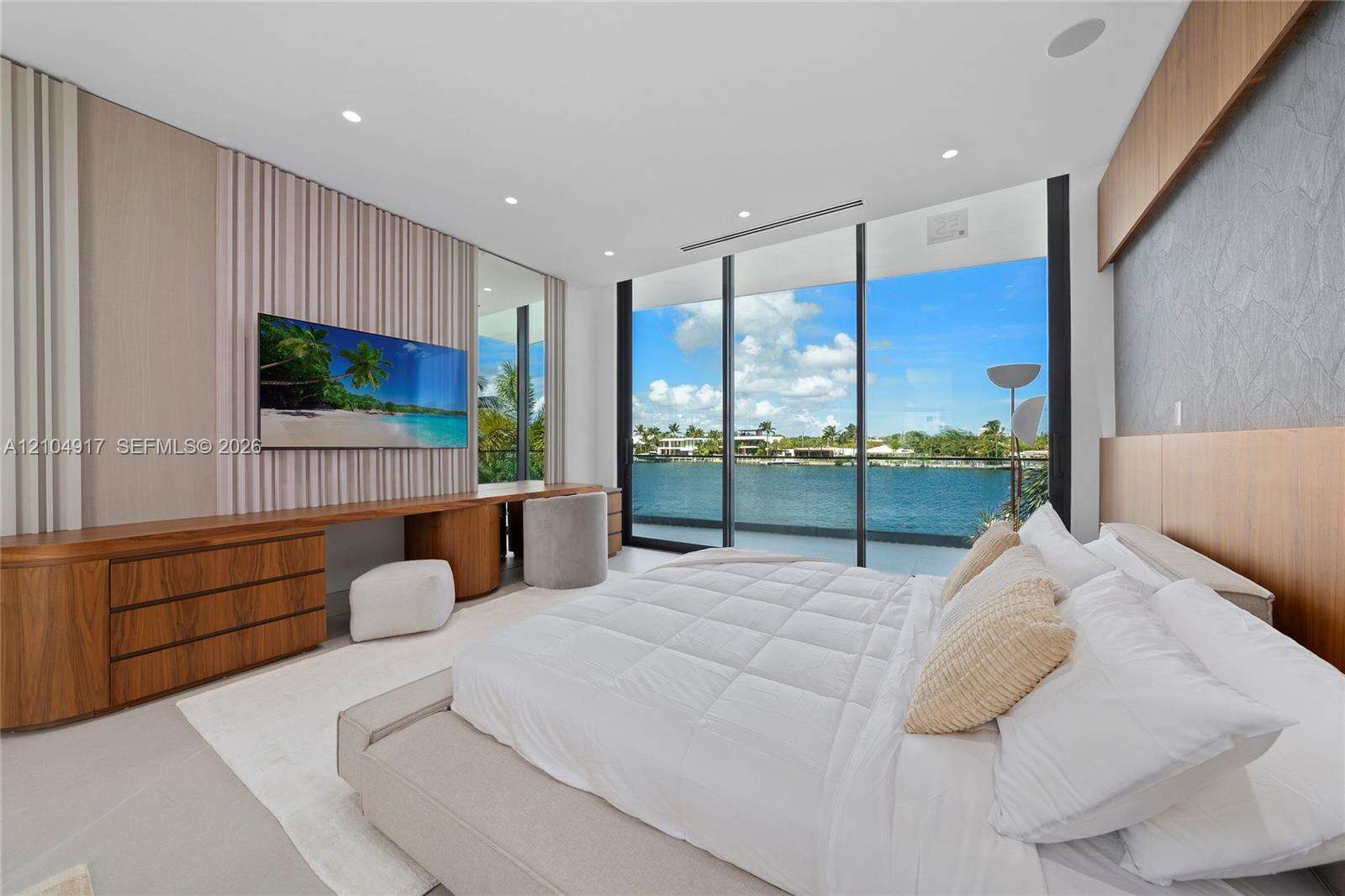 271 Shore Dr, Miami Beach, FL 33141 - For Sale photo 25