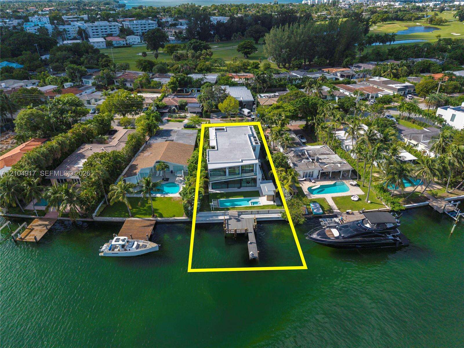 271 Shore Dr, Miami Beach, FL 33141 - For Sale photo 4