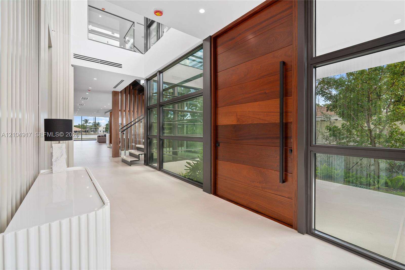 271 Shore Dr, Miami Beach, FL 33141 - For Sale photo 8
