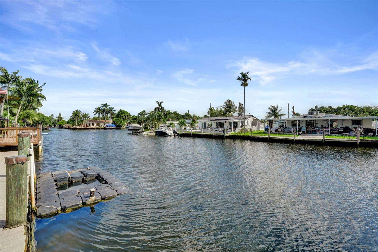 2714 Scott, Hollywood, FL 33020 - For Sale photo 2