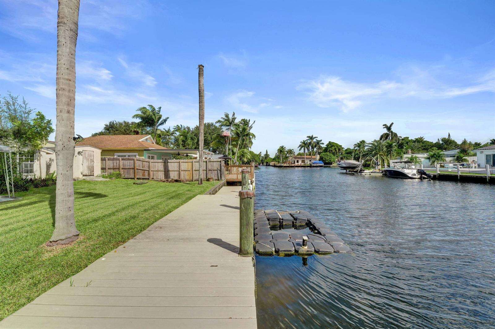 2714 Scott, Hollywood, FL 33020 - For Sale photo 3
