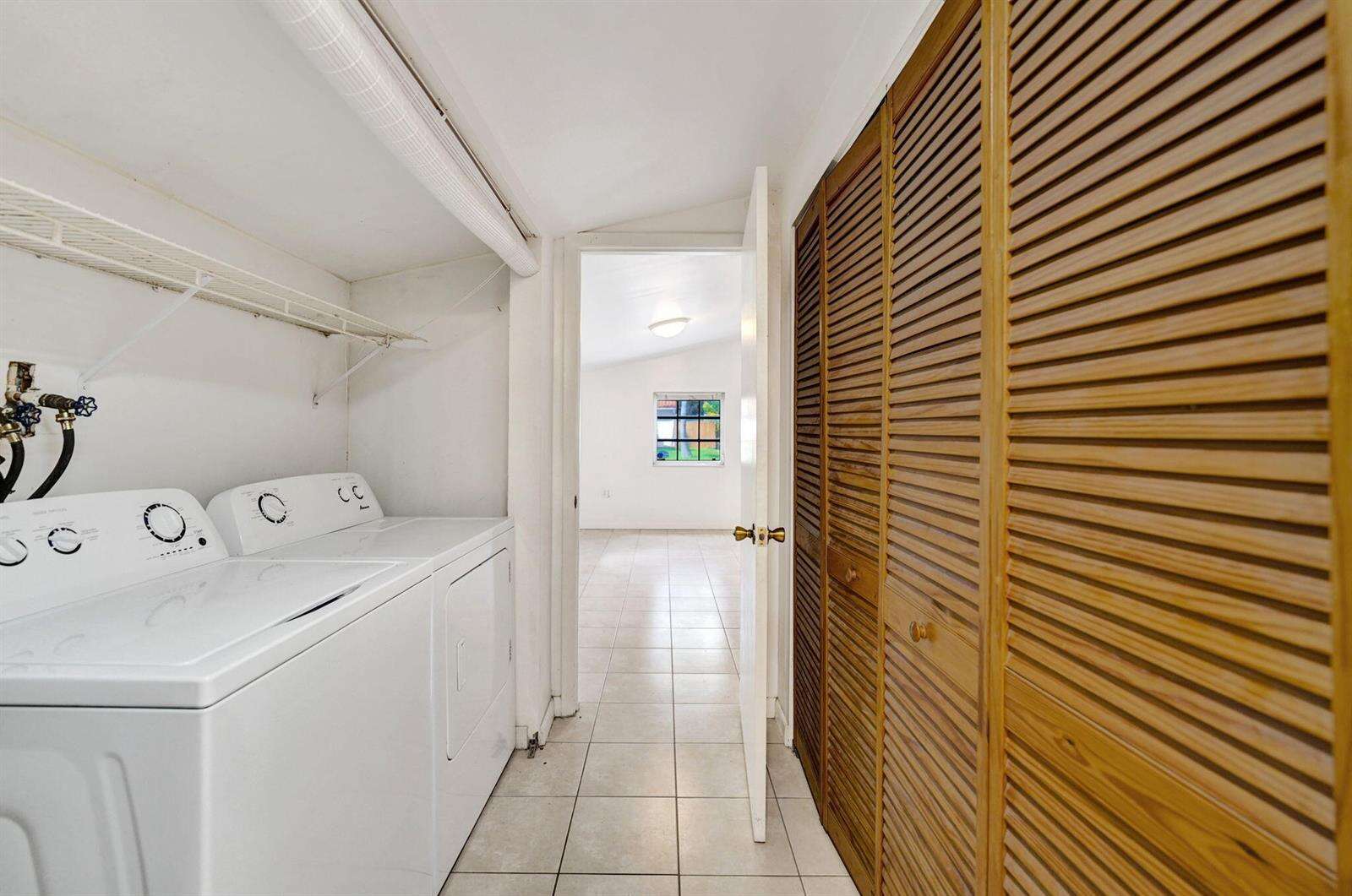2714 Scott, Hollywood, FL 33020 - For Sale photo 22