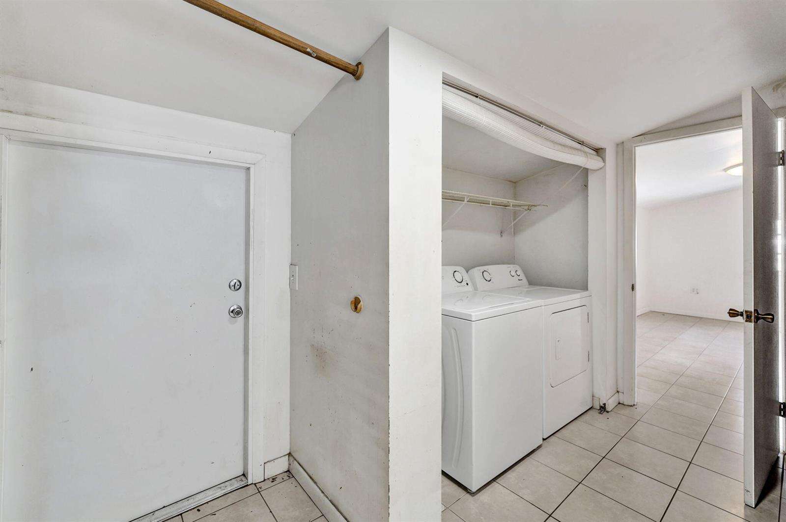 2714 Scott, Hollywood, FL 33020 - For Sale photo 26