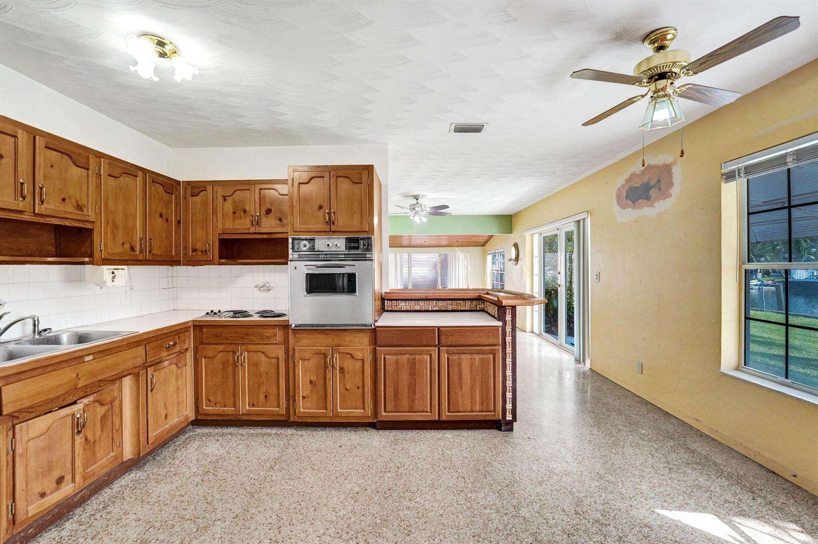 2714 Scott, Hollywood, FL 33020 - For Sale photo 27