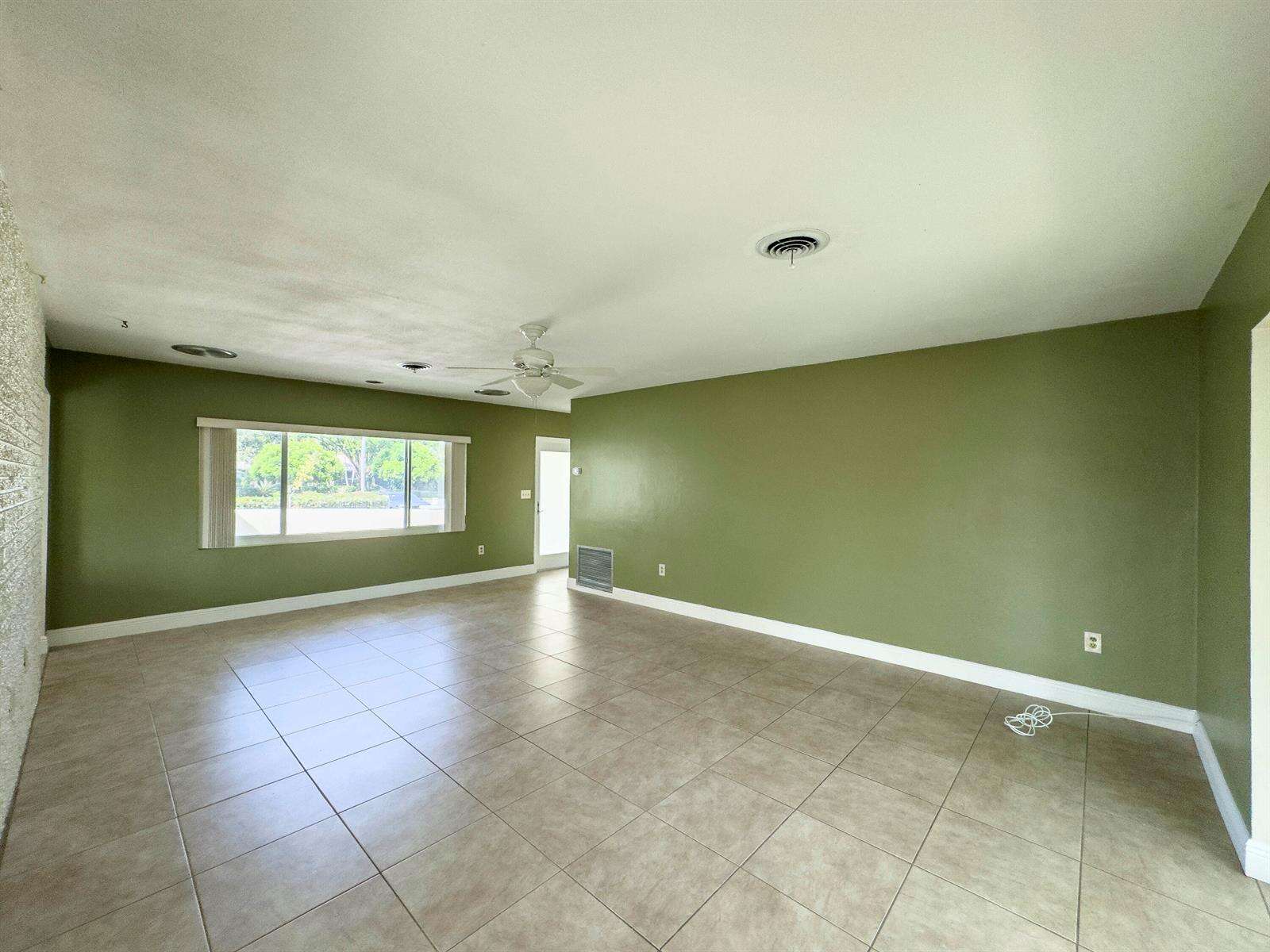 1025 Yale, Hollywood, FL 33021 - For Sale photo 13