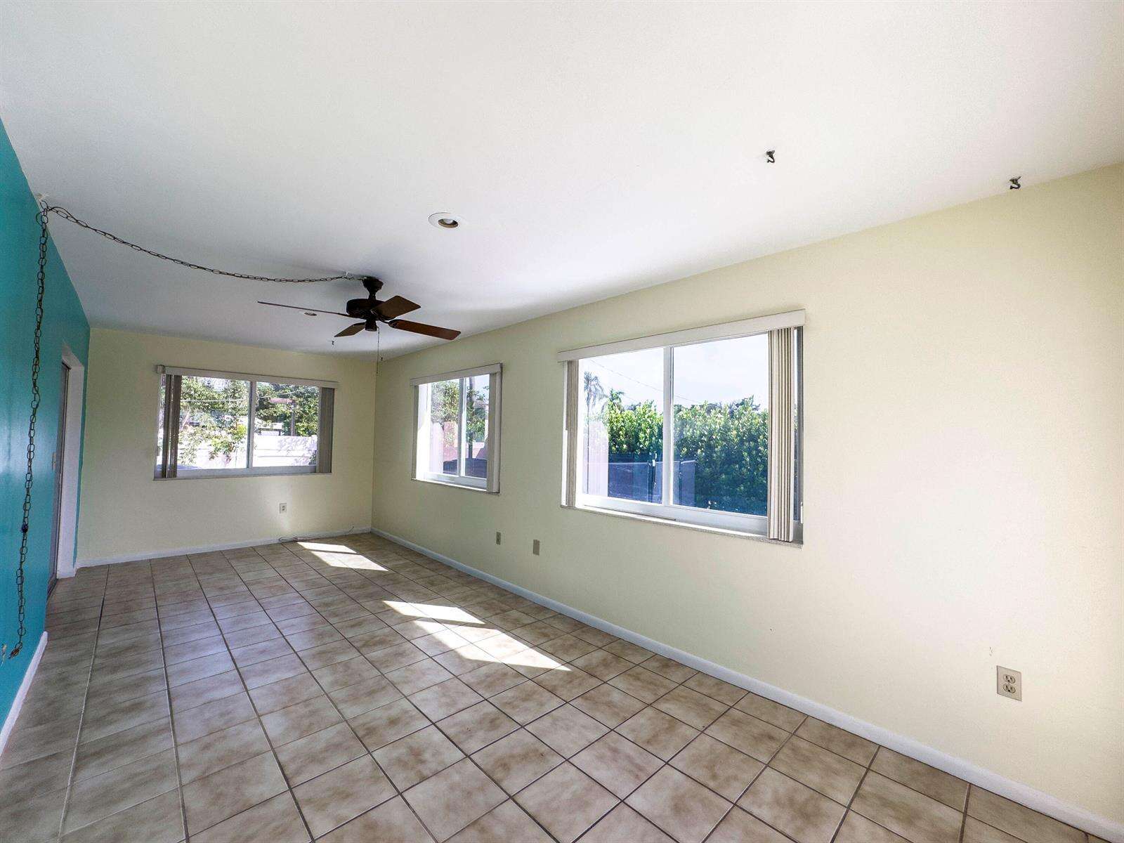 1025 Yale, Hollywood, FL 33021 - For Sale photo 23