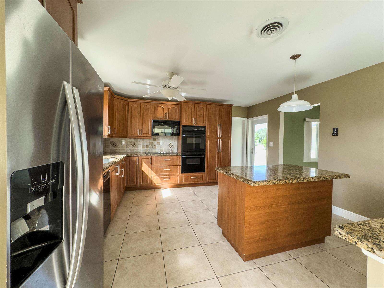 1025 Yale, Hollywood, FL 33021 - For Sale photo 5