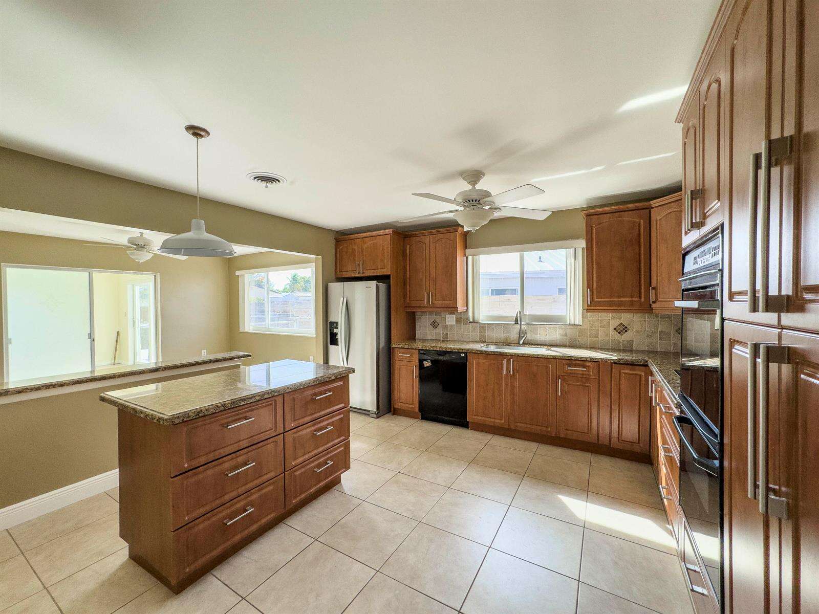 1025 Yale, Hollywood, FL 33021 - For Sale photo 7