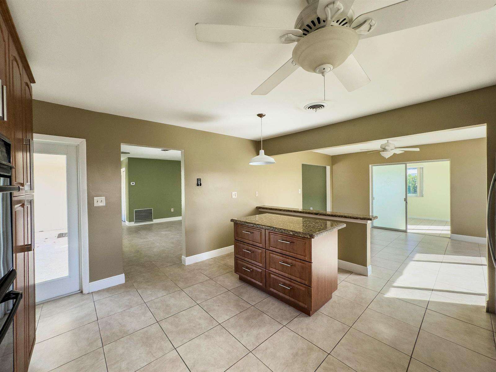 1025 Yale, Hollywood, FL 33021 - For Sale photo 8